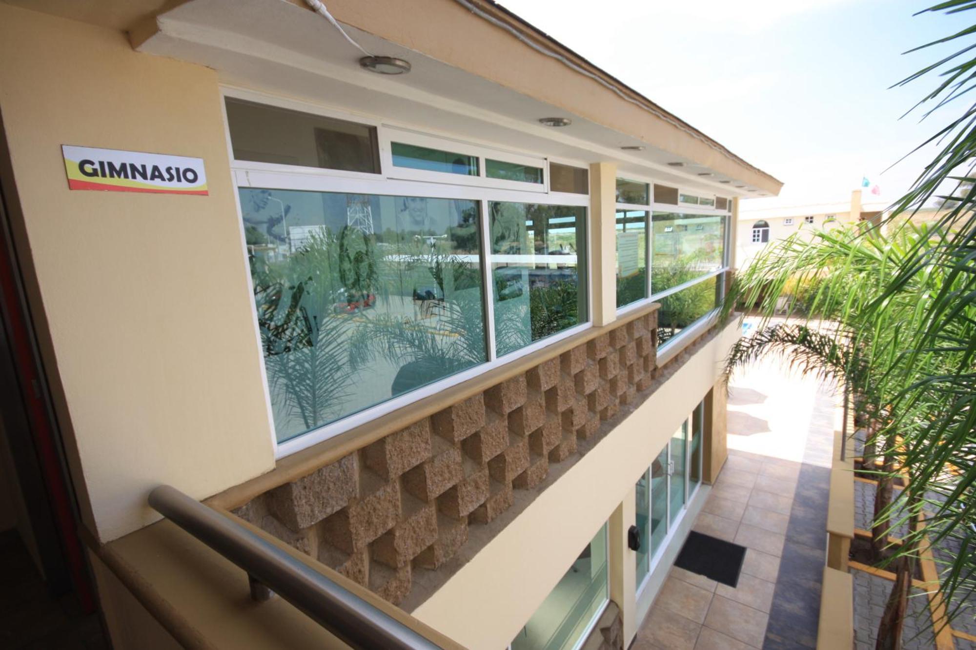 Hotel 5 Inn Silao Exterior photo