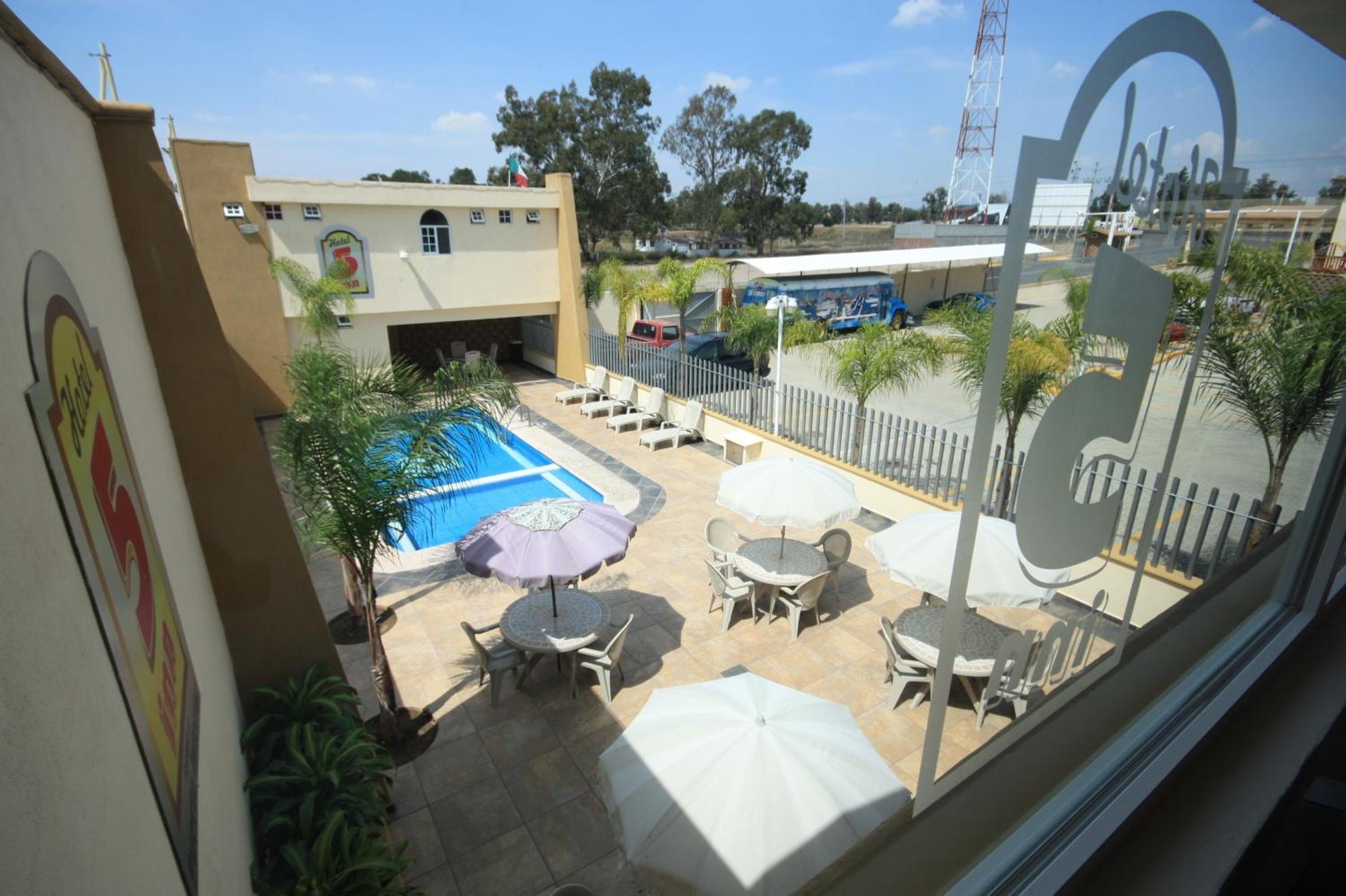 Hotel 5 Inn Silao Exterior photo