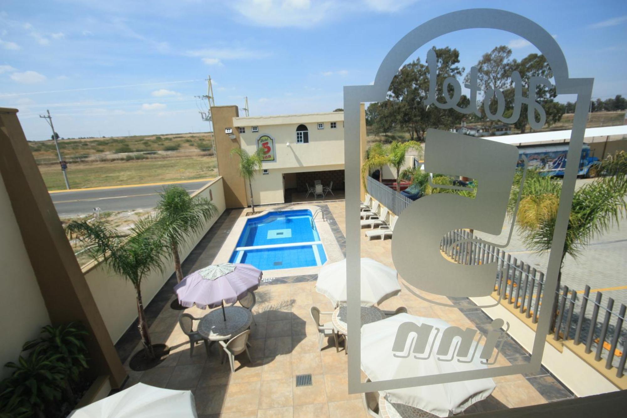 Hotel 5 Inn Silao Exterior photo