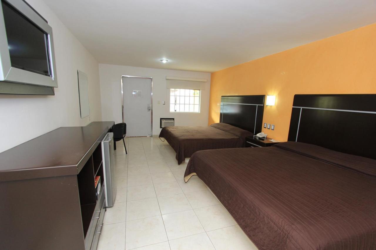 Hotel 5 Inn Silao Exterior photo
