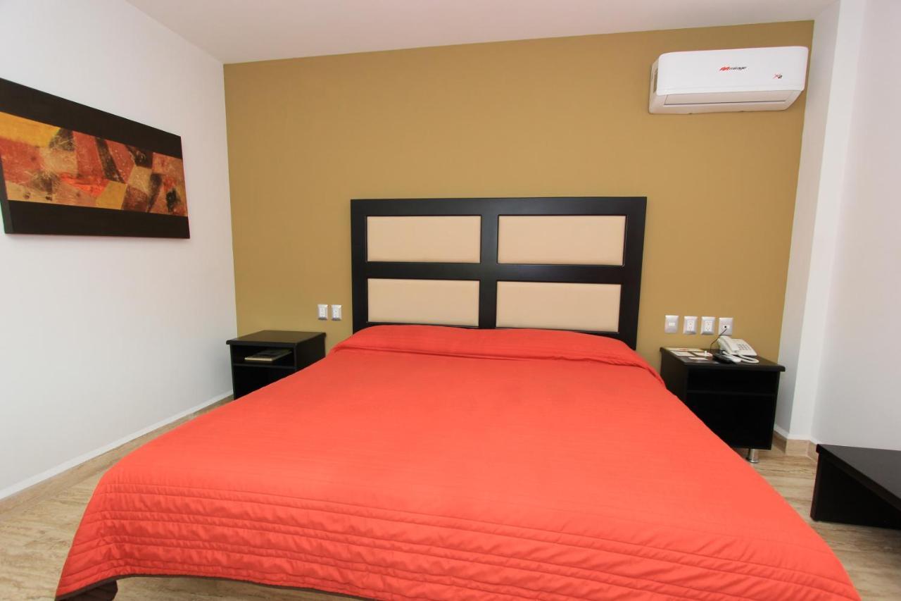 Hotel 5 Inn Silao Exterior photo